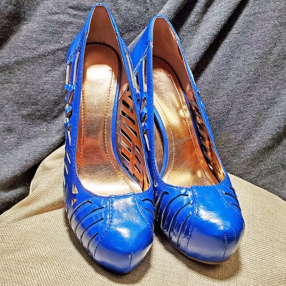 BCBGeneration - Vivid Blue Laser Cut Out Leather Platform Heels - Picture 3 of 6